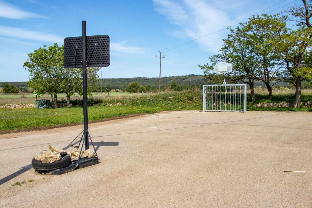 Ocells De Montgri Apartamento Rural En El Emporda Sobrestany ภายนอก รูปภาพ